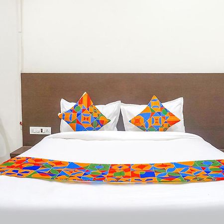 Fabhotel Om Sai - Nr Nashik Railway Station מראה חיצוני תמונה