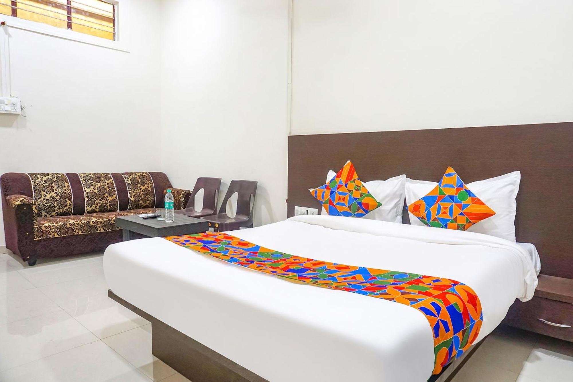 Fabhotel Om Sai - Nr Nashik Railway Station מראה חיצוני תמונה