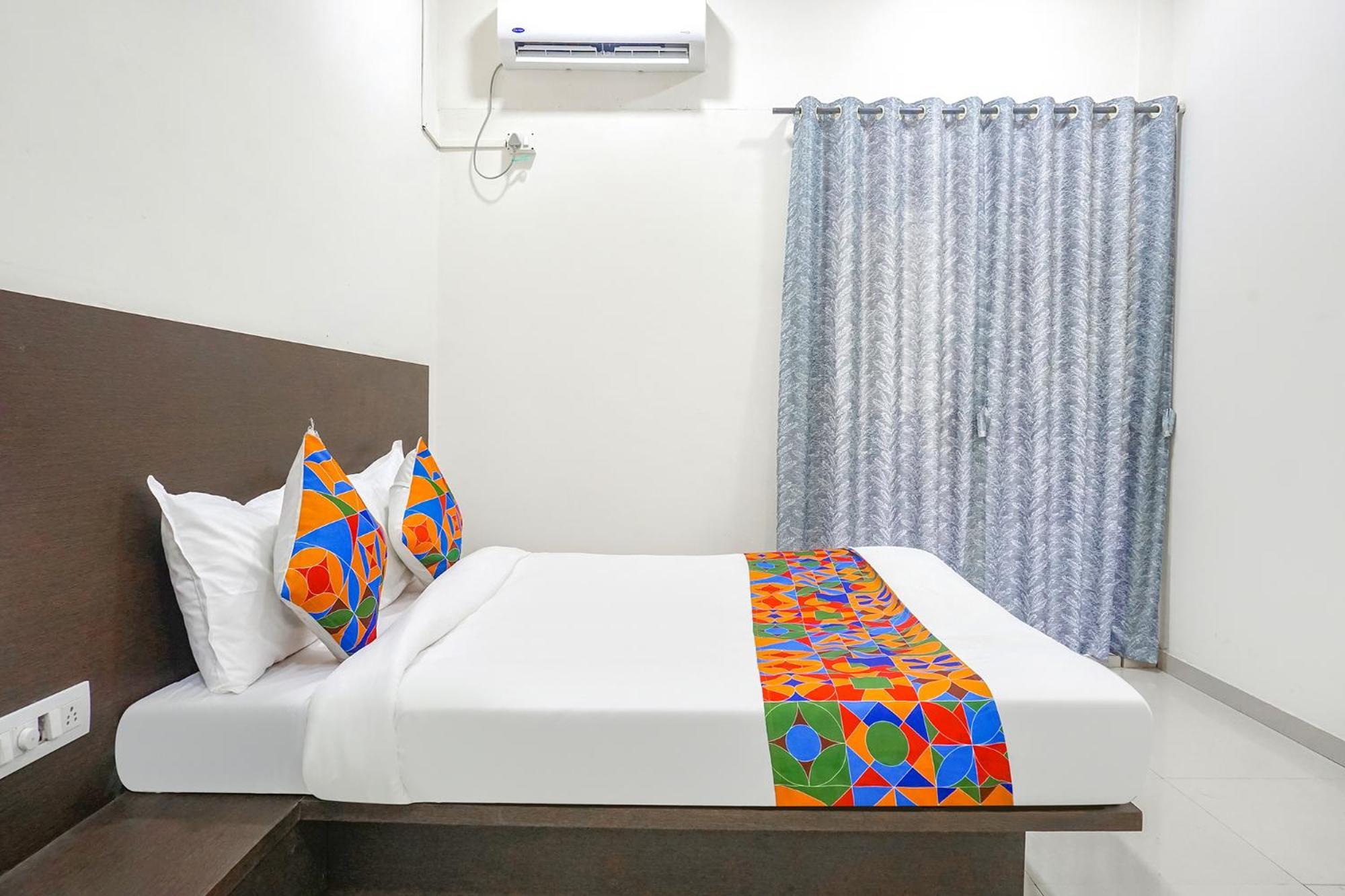 Fabhotel Om Sai - Nr Nashik Railway Station מראה חיצוני תמונה