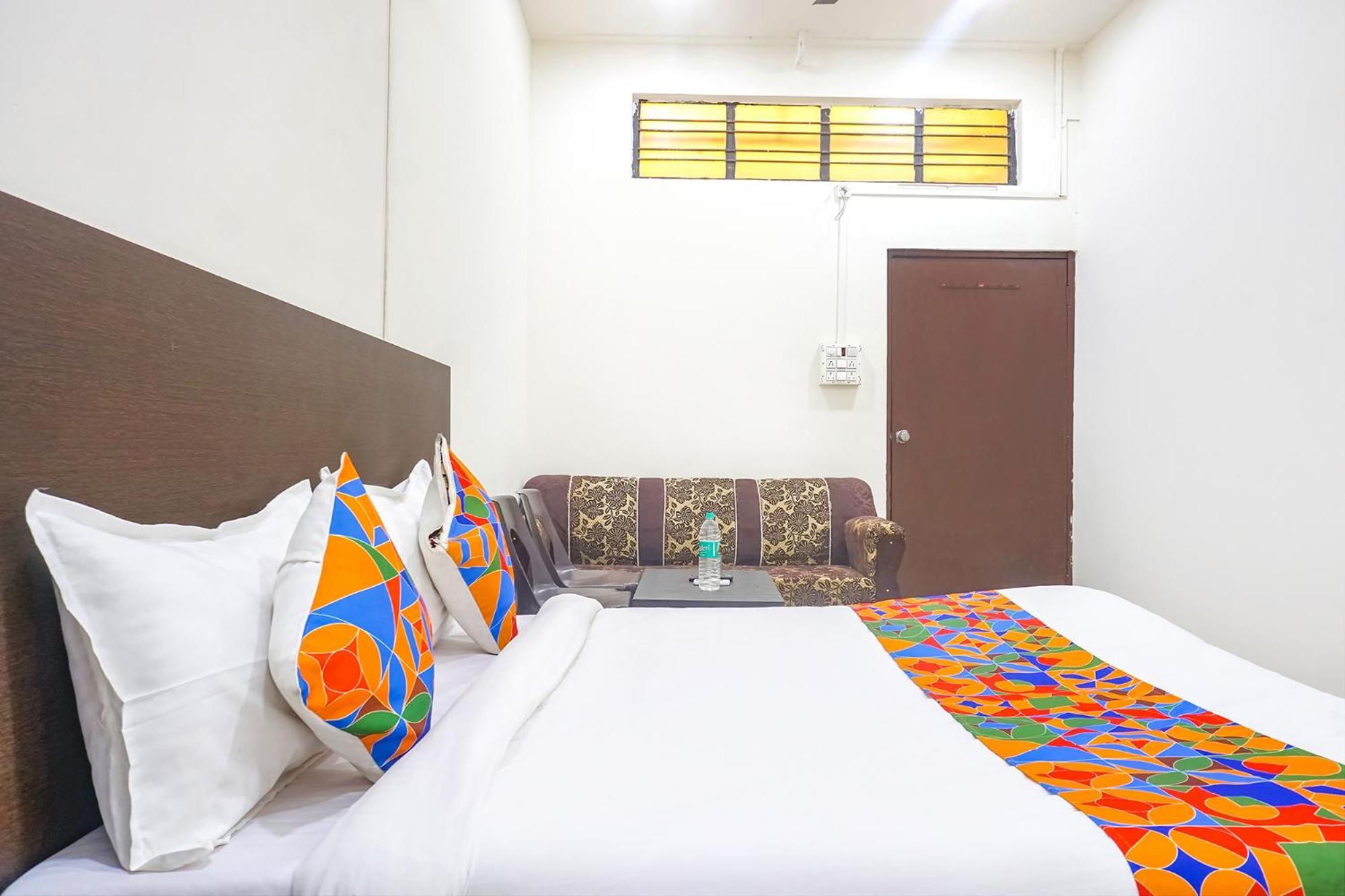 Fabhotel Om Sai - Nr Nashik Railway Station מראה חיצוני תמונה