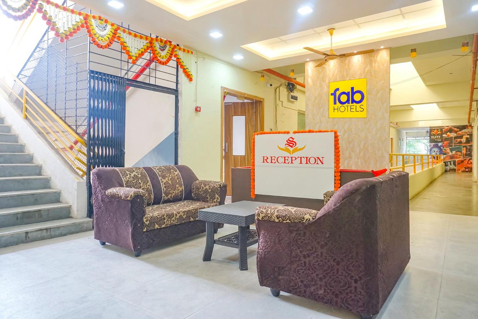Fabhotel Om Sai - Nr Nashik Railway Station מראה חיצוני תמונה